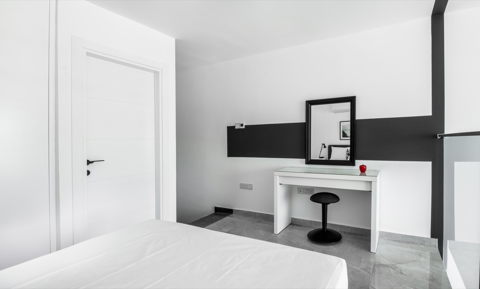 Show Room